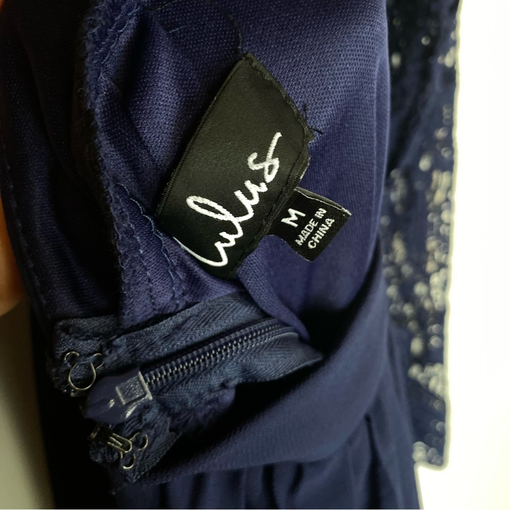 Lulu’s NWT Awaken My Love long full length Dress Navy Blue Womens size M - Picture 10 of 11